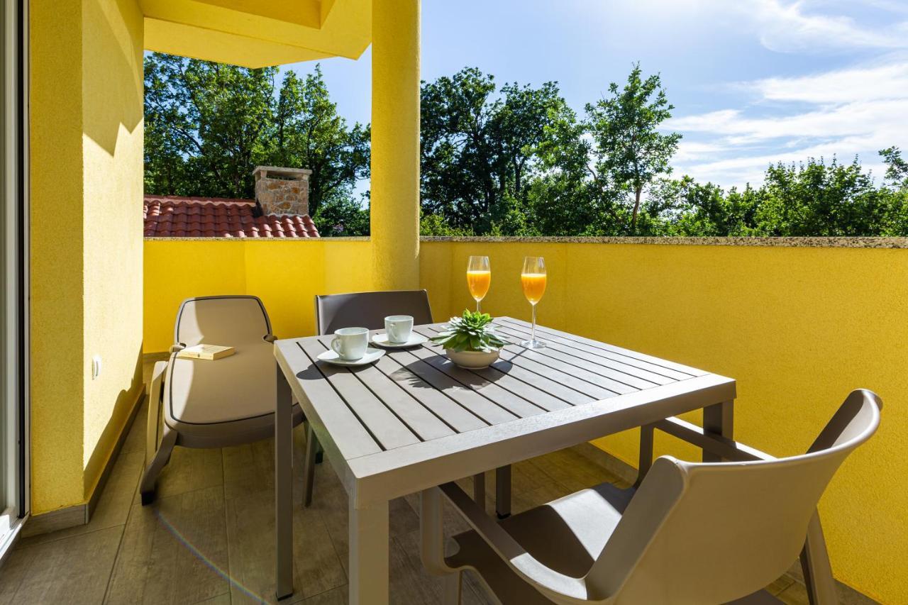 Green Point Paklenica Starigrad Exterior photo