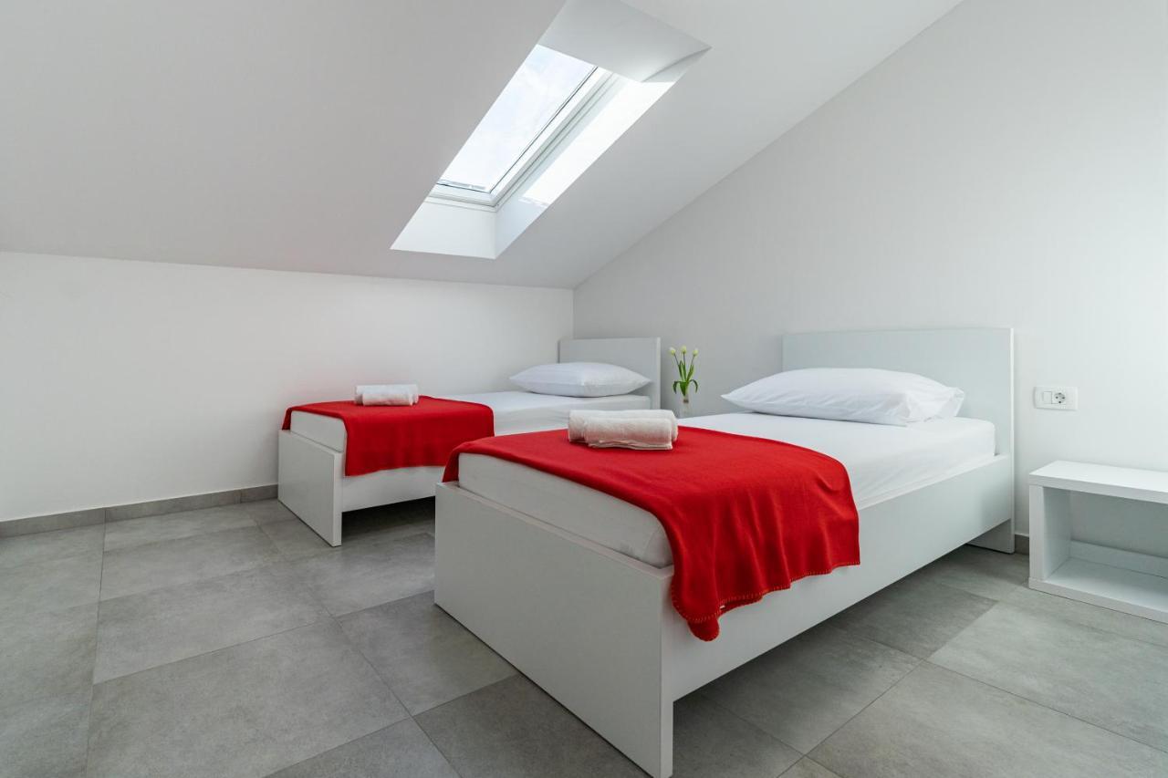 Green Point Paklenica Starigrad Exterior photo